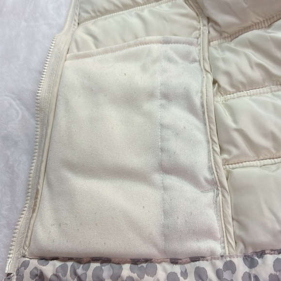 Gap Kids Cold Control Water-resistant Leopard Print Cream/Grey Vest XXL - Picture 8 of 10